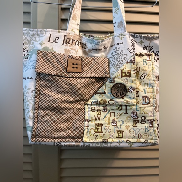 Le Jardin Tote - Picture 1 of 7
